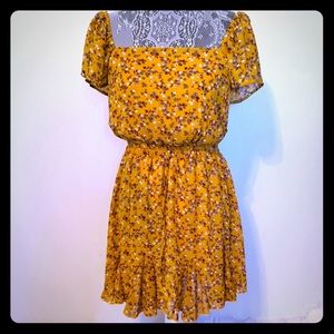 Sexy Rowa Mustard Floral Dress😍😍😍